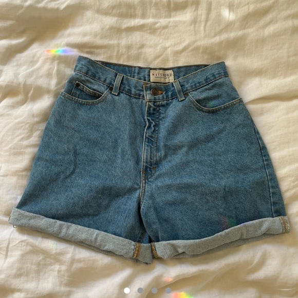 Vintage denim shorts - Picture 3 of 3